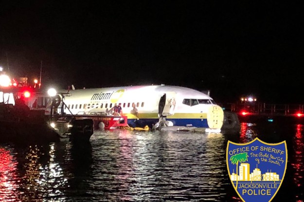 Jacksonville Plane Down Boeing Jet Carrying 143 People Skids Into