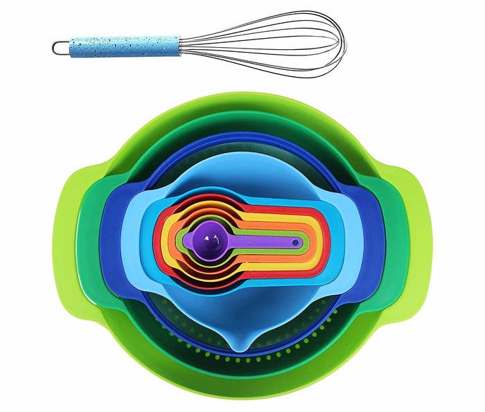 the mixing bowl and measuring cup set with its included whisk