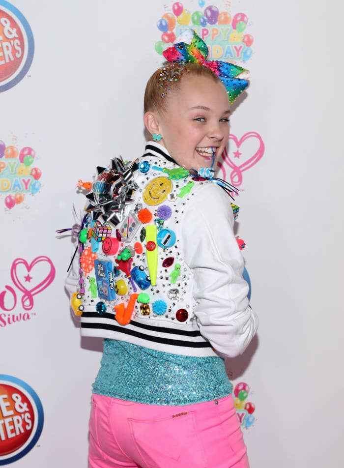 JoJo Siwa is a fearless fashion icon unafraid to pair her DANGEROUSLY tight...