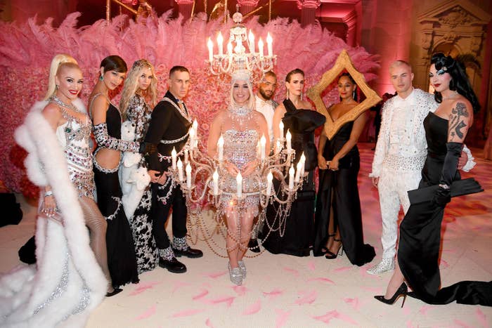 Met Gala 2019 Rihanna Hilariously Responds To Tweet About Why She Wasn T At The Met Gala