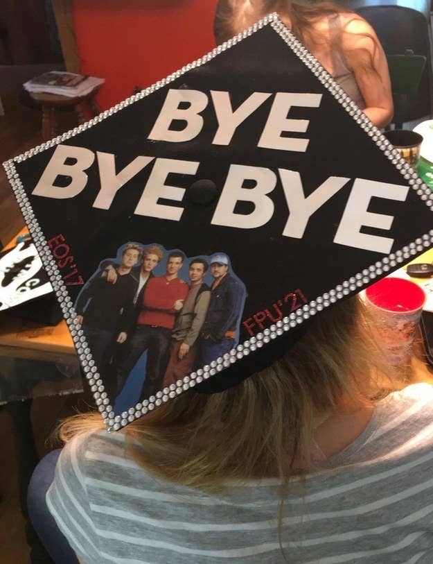 25 Creative Graduation Caps That Deserve An A