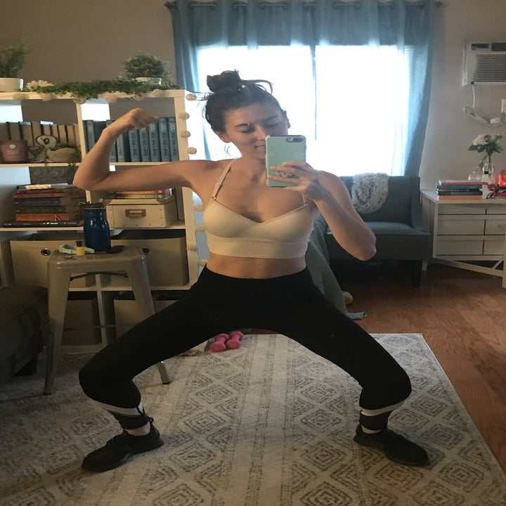 Ariana Grande S Workout And Diet Routine Is Hard So Obviously I Tried It Therefore, her personal trainer patresanak suggested the following exercise and believe these simple exercises are the reason for her fitness. ariana grande s workout and diet