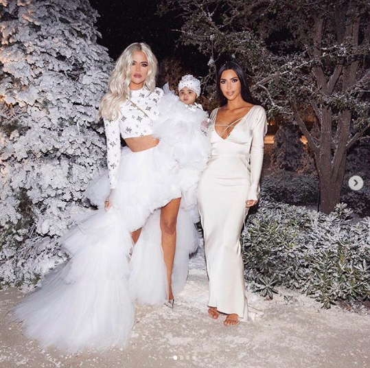 winter wonderland theme party outfits
