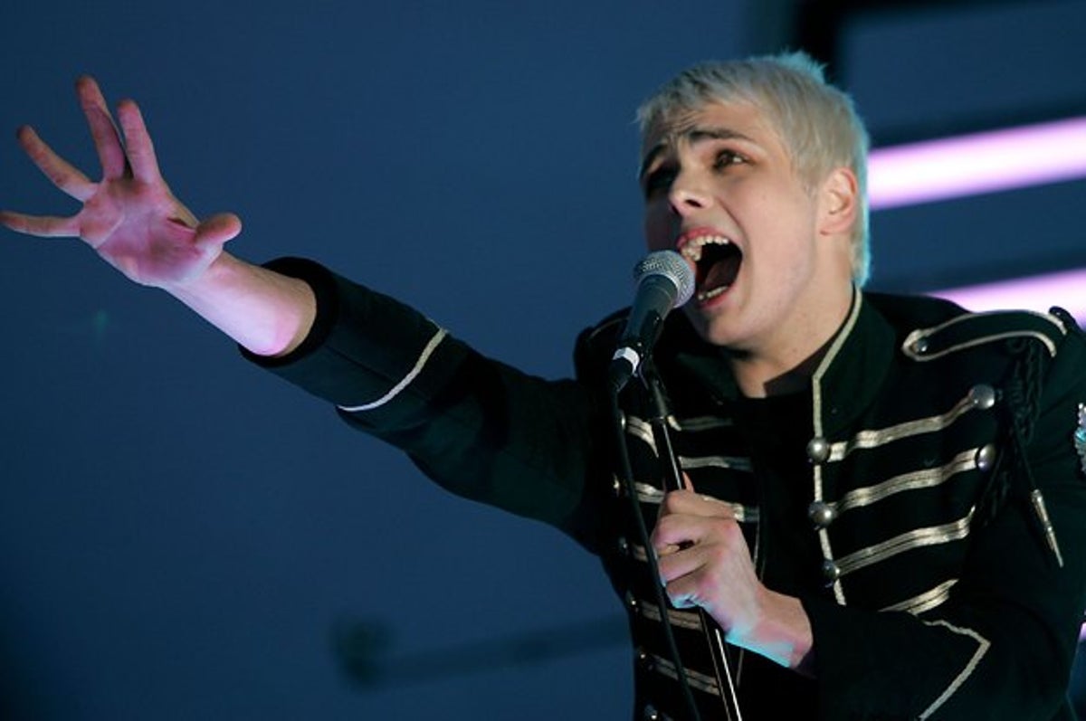 Recap: My Chemical Romance Broke All the Rules at its Electrifying 'Reunion  Tour' Run at the Kia Forum
