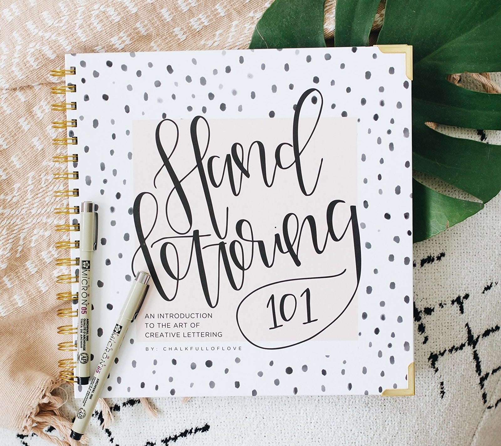 Hand Lettering Book Lettering For Absolute Beginners - Dear Creatives