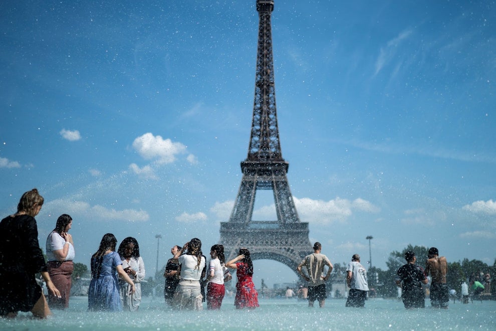 Paris Riot Police Teargassed Members Of Climate Group Extinction ...