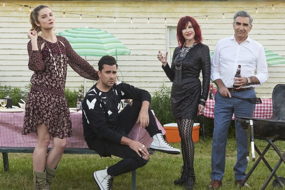 The "Schitt's Creek" Cast Stole Some Props While Filming Their Final