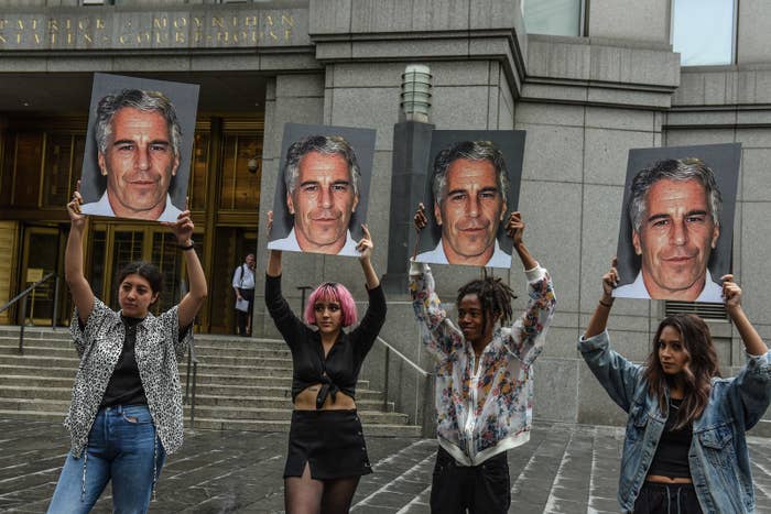 Flipboard Jeffrey Epstein Offers To Ground His Private