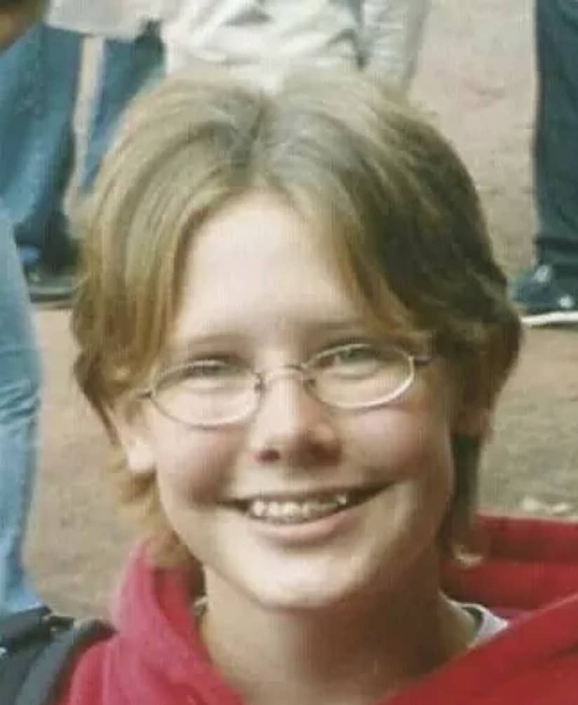 17 People Whose Haircuts Were So Tragic They Should Ve Been Sent Condolence Letters