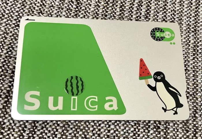 Suicaのペンギンが また今日も安く買えた と言っているように見えるツイートが話題