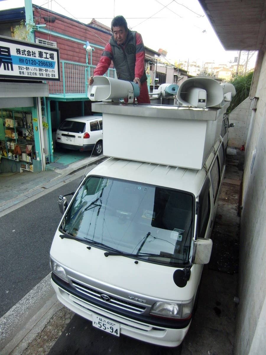 選挙カーうるさいんですけど 名前ばっかり連呼して何か意味あるんですか