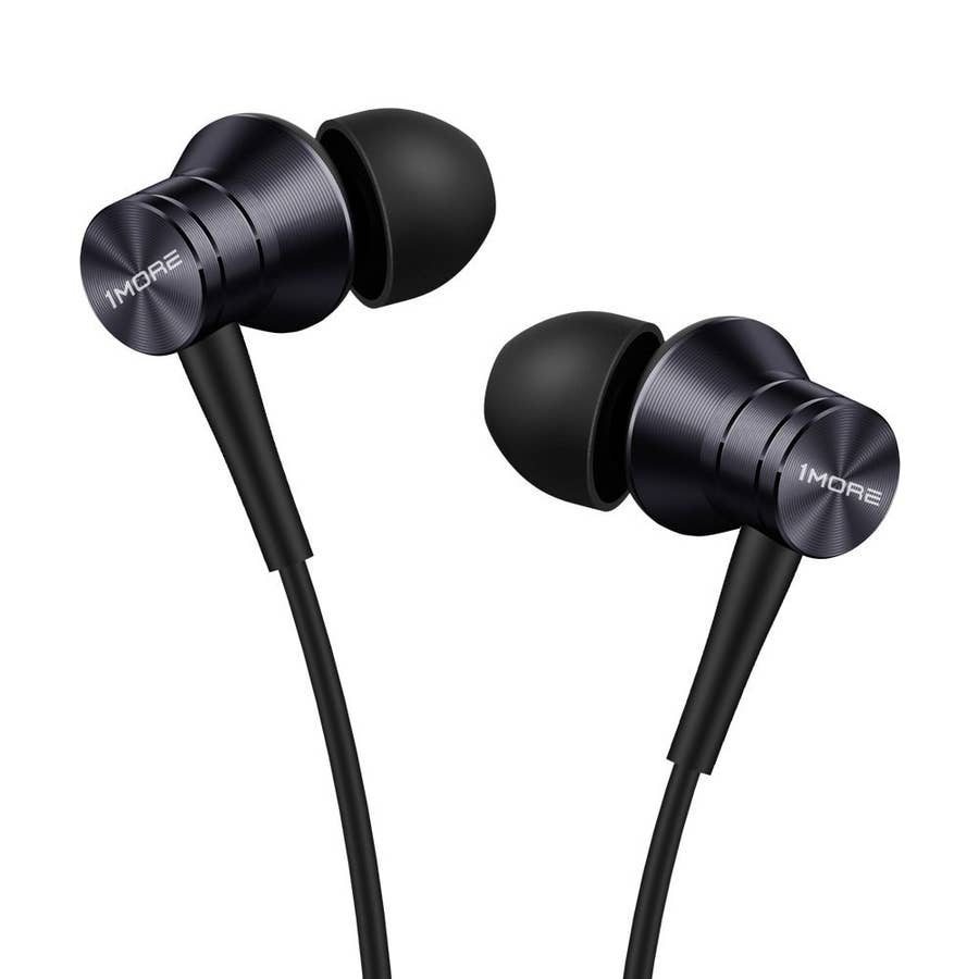 12 Of Amazon S Most Popular Earphones That Can Be Yours For Under 1 000 On Prime Day