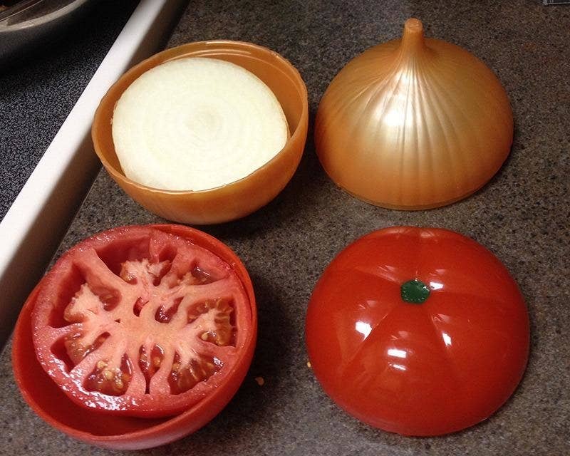 Hutzler Salad Keeper + Onion Saver + Tomato Saver + Recipe Card,Keeps Lettuce & Vegetables Fresh Longer, Travel Bowl with Lid
