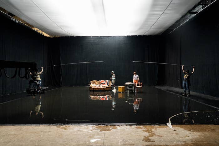 37 Stranger Things Season 3 Behind The Scenes Pictures That Ll