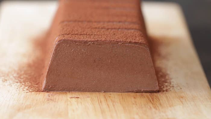 材料4つ なめらかチョコムースケーキ 材料4つ なめらかチョコムースケーキ