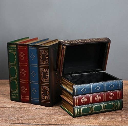 25 Pieces Of Decor For Book Lovers