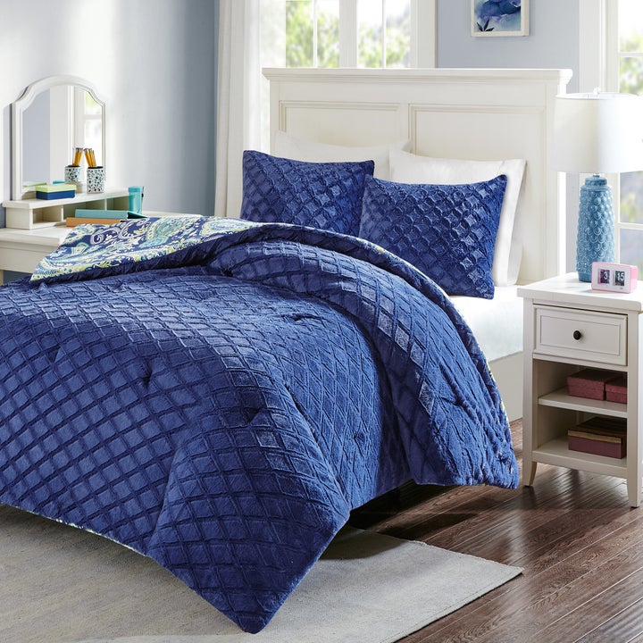 The Best Comforters You Can Get At Walmart