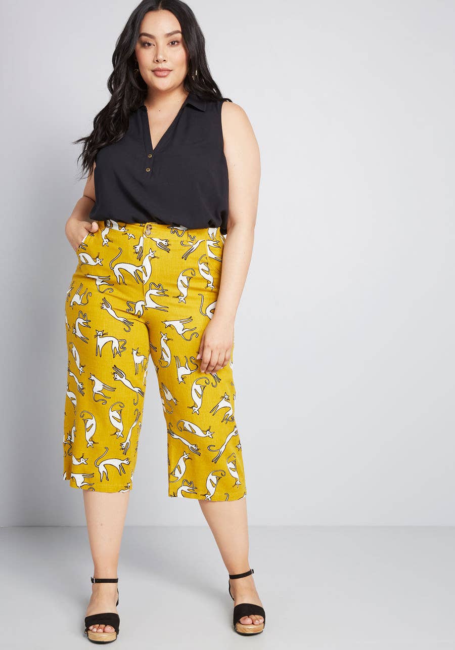 How to Style Wide Leg Pants for Plus Size Women in Summer? 18