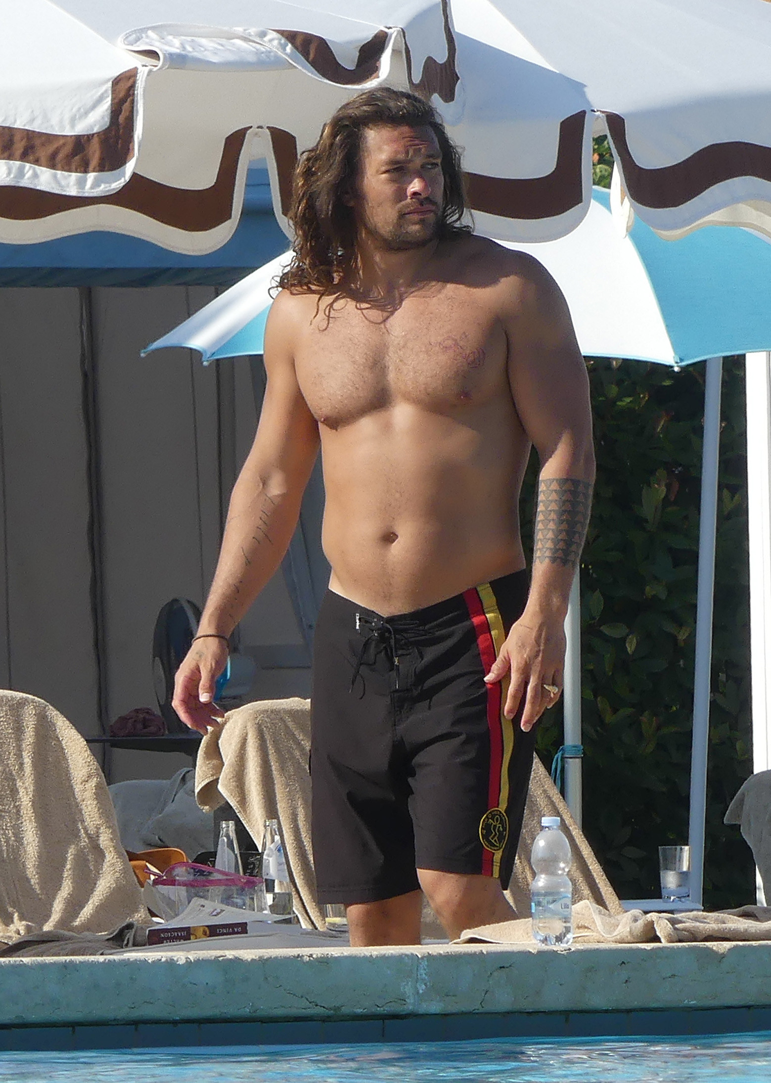 Jason Momoa Shirtless In Venice Italy With Lisa July 2019