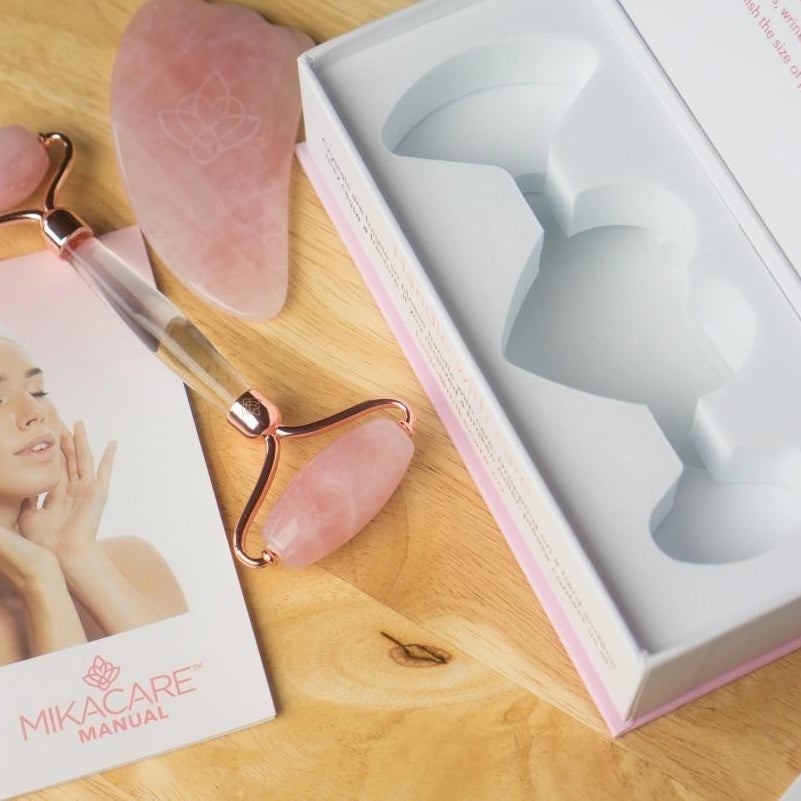 reviewer&#x27;s double-ended roller and curved gua sha