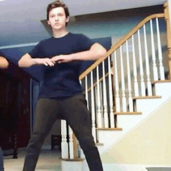 We Need To Talk About These Videos Of Tom Holland Dancing That Have  Resurfaced