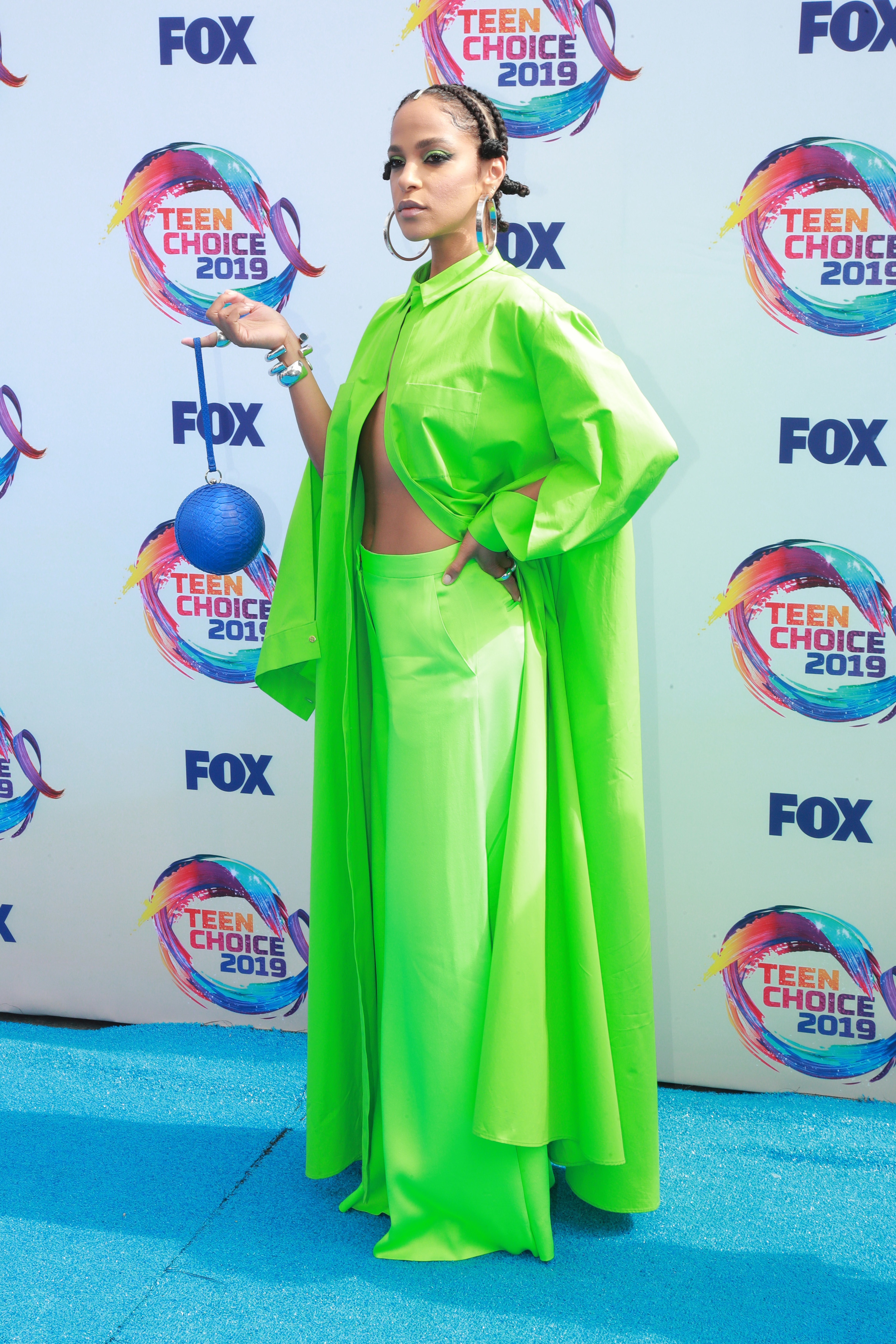 Here S What Everyone Wore To The 2019 Teen Choice Awards