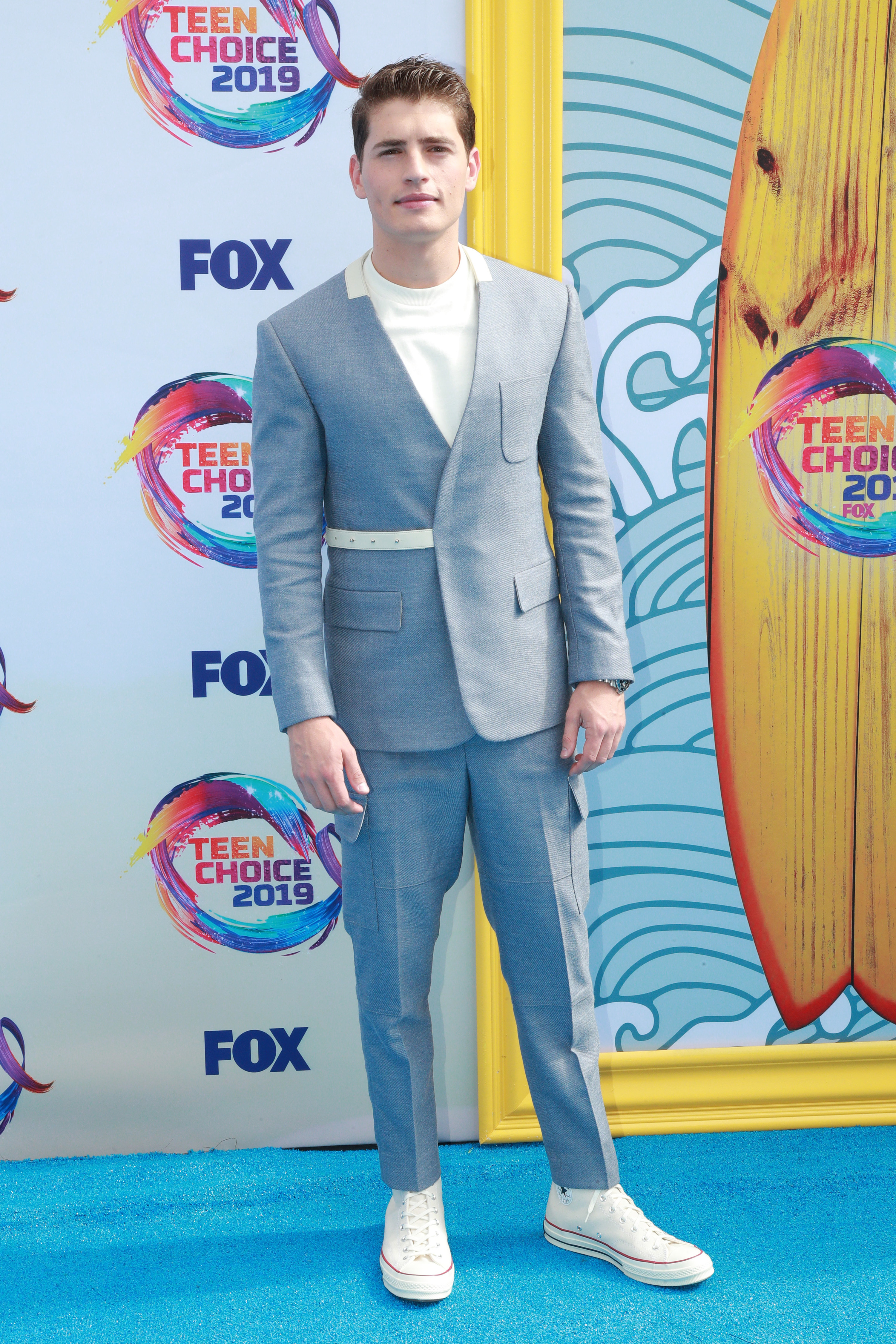 Here S What Everyone Wore To The 2019 Teen Choice Awards