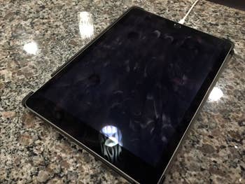 reviewer's iPad full of smudges and fingerprints