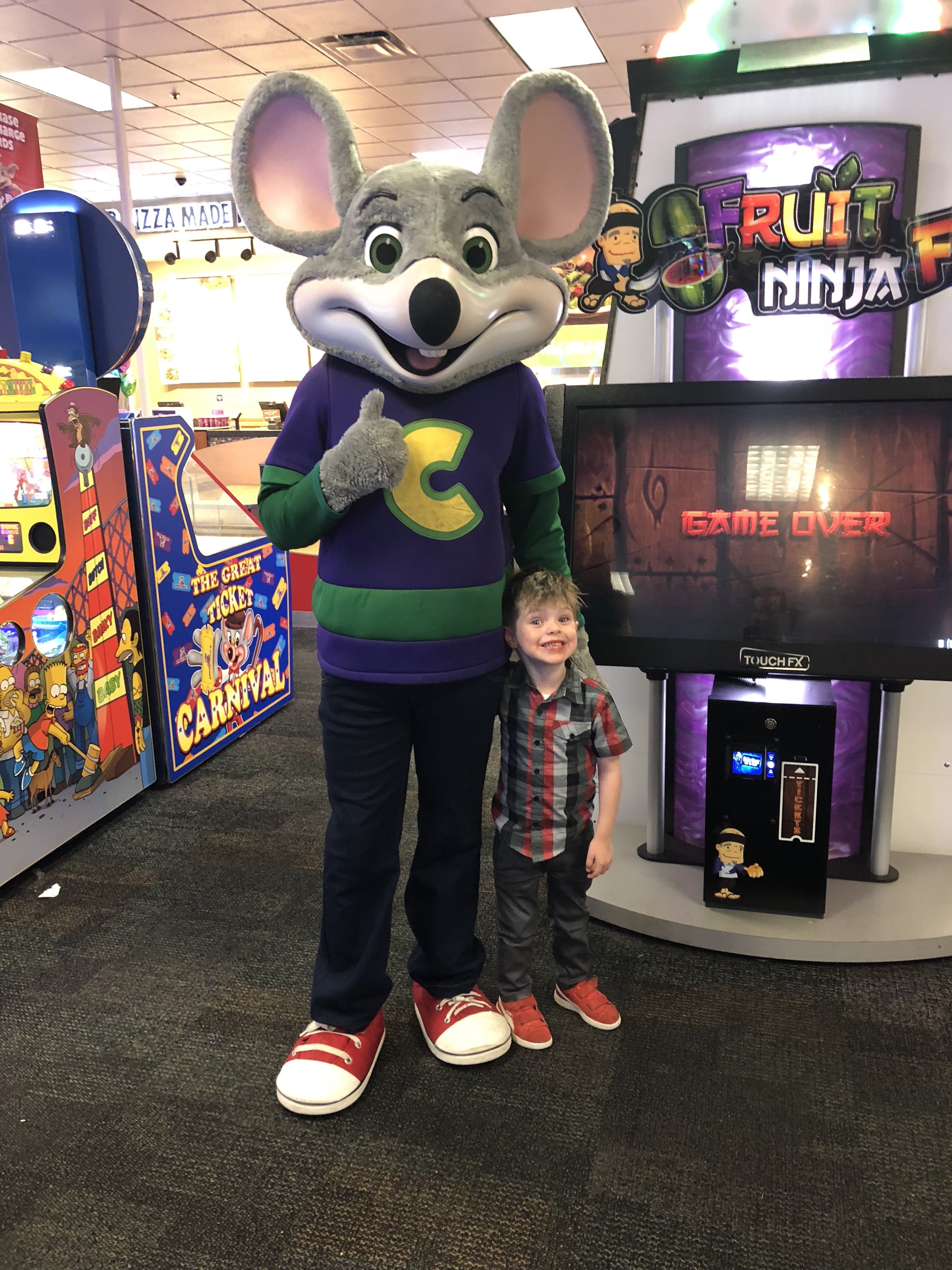 Chuck E. Cheese’s Origin Story Is Actually Pretty Dark — Apparently ...