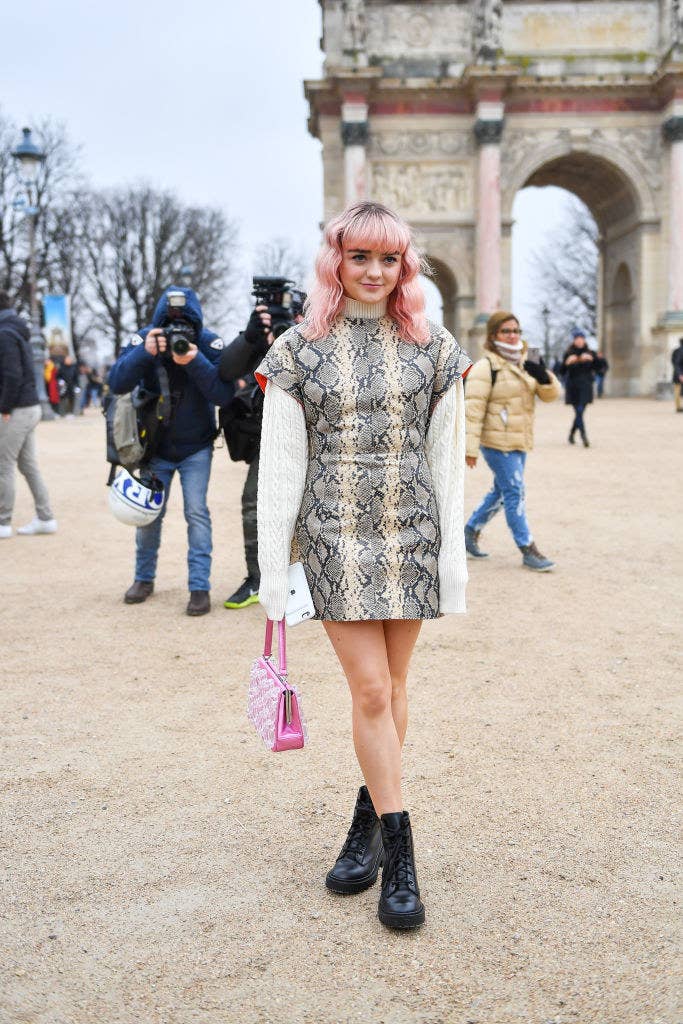 Maisie Williams Fashion Looks From 2019 That Belong In A Damn Museum Maisie Williams Fashion Looks From 2019 That Belong In A Damn Museum