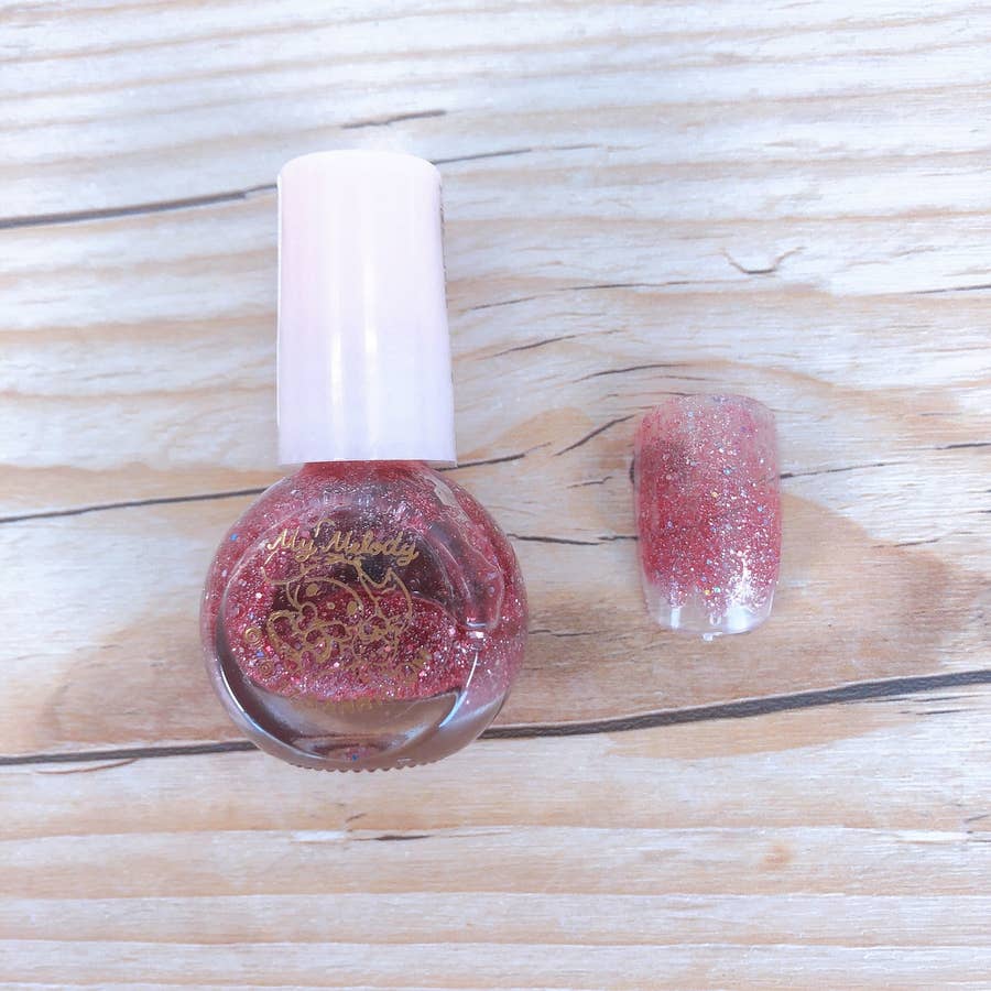 夏こそ赤ネイルに挑戦 大人っぽい指先を作る プチプラ赤ネイル を比べてみた