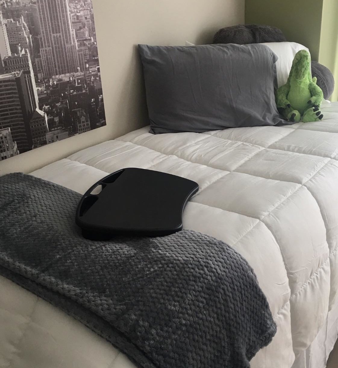21 Things That Ll Help Make Your Dorm Room So Much Cozier