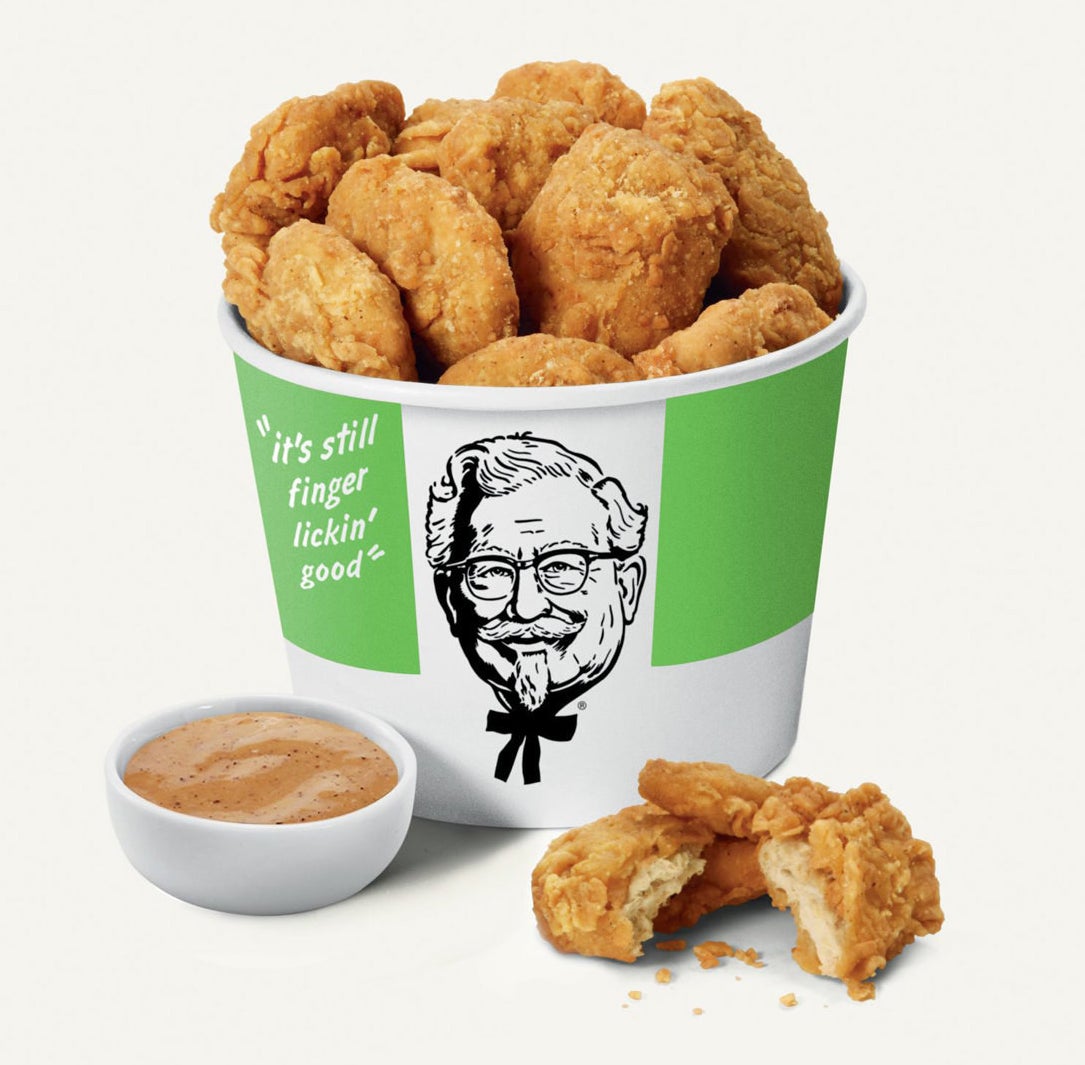 a bucket of chicken that says &quot;it&#x27;s still finger lickin&#x27; good&quot;