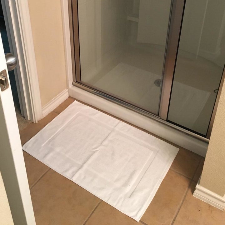 23 Of The Best Bath Mats You Can Get On Amazon
