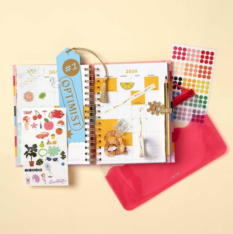 43 gifts for your boss that might get you named employee of the month