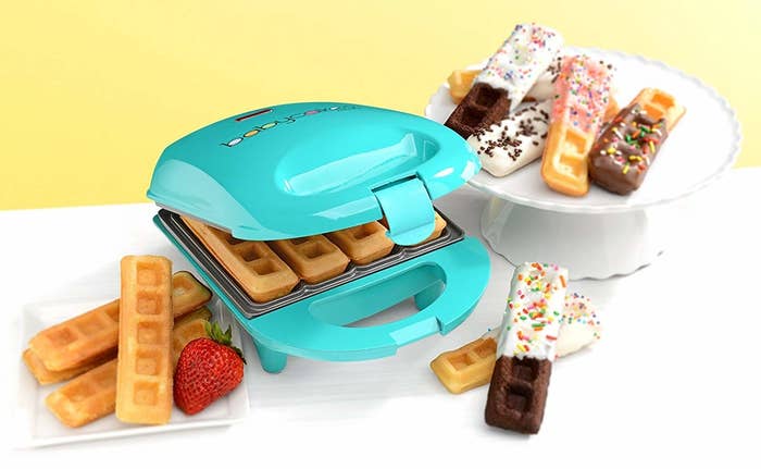 the waffle iron that makes four sticks at once 