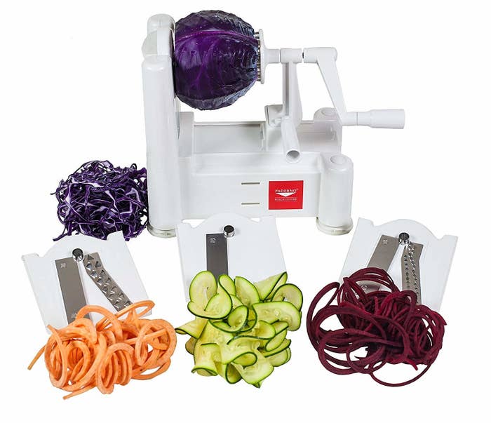 Paderno World Cuisine 4-Blade Spiralizer Pro Review: Compact Cutting