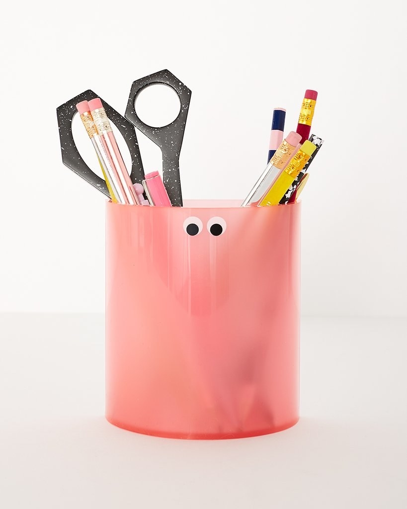 Office Supplies That Are Almost Too Darn Cute   Sub Buzz 3047 1567183097 1 