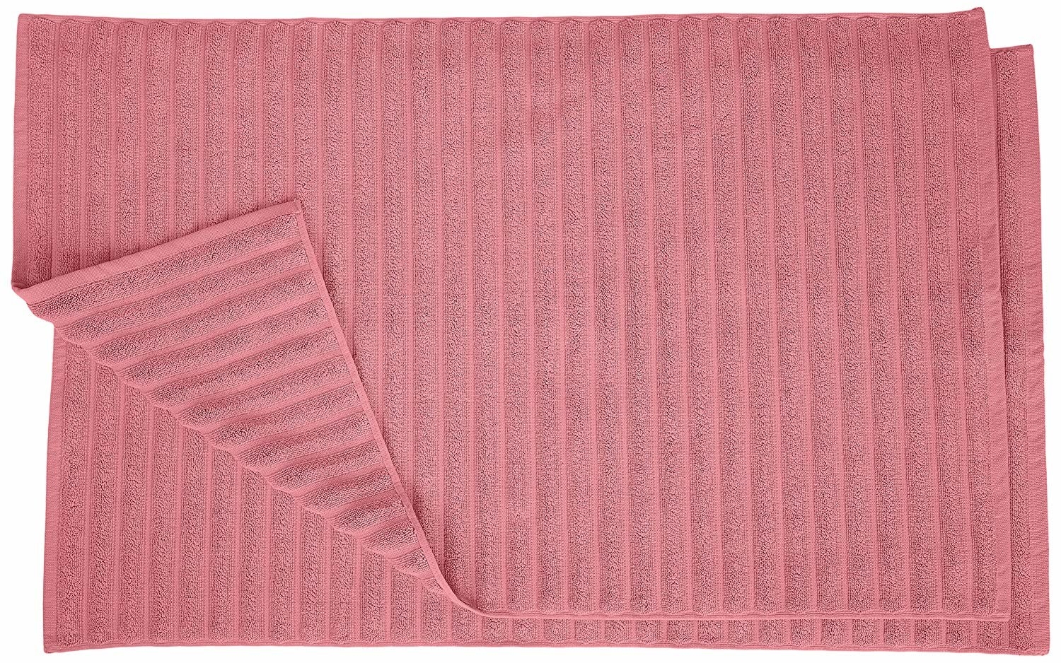 product image of the bath mat in pink