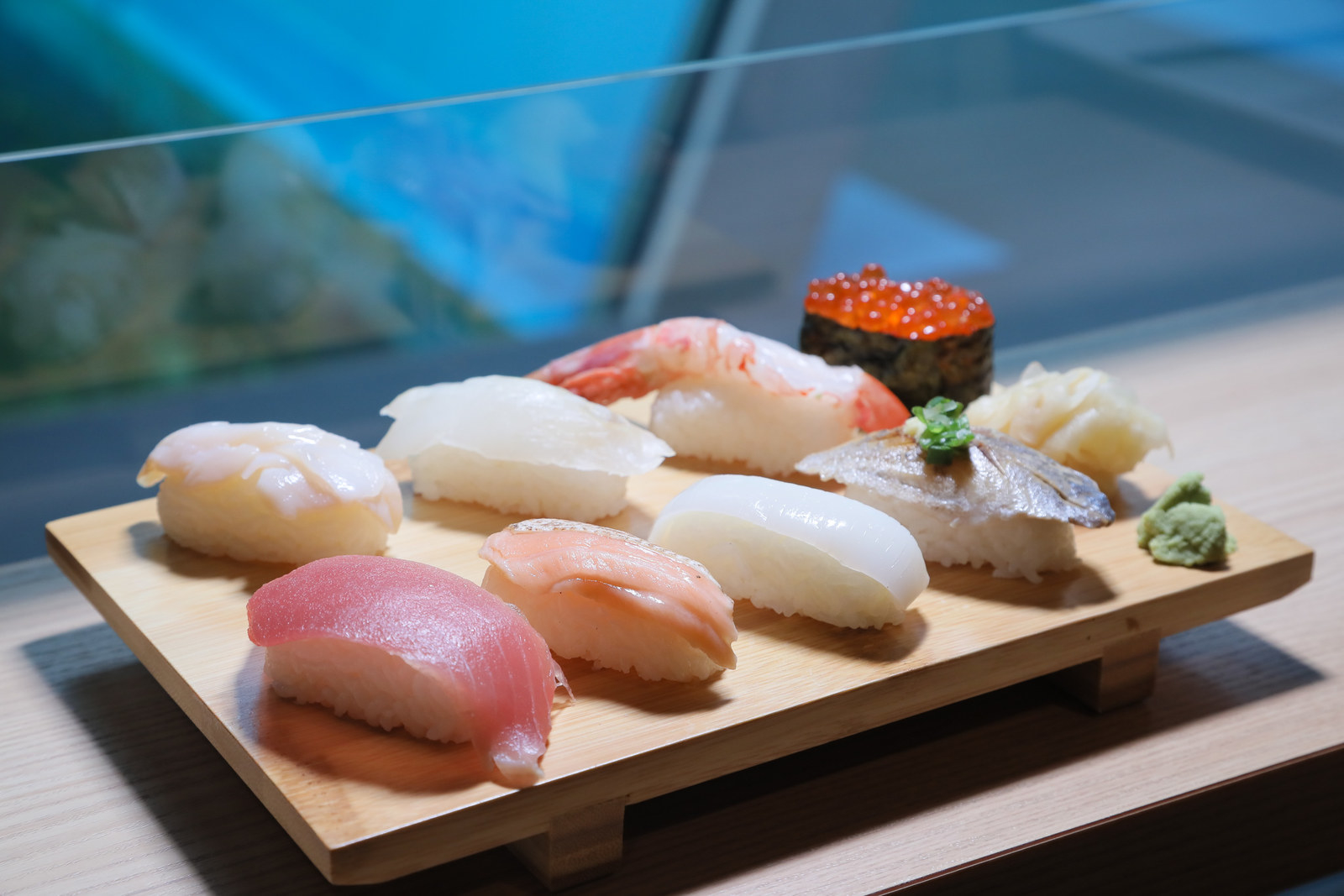 魚を見ながら寿司を食べる アクアマリンふくしまの食育がすごい