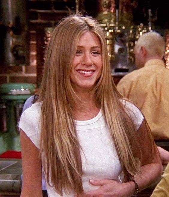 Which Rachel Green hair is your favorite? ♥️ . Tag a #Friends