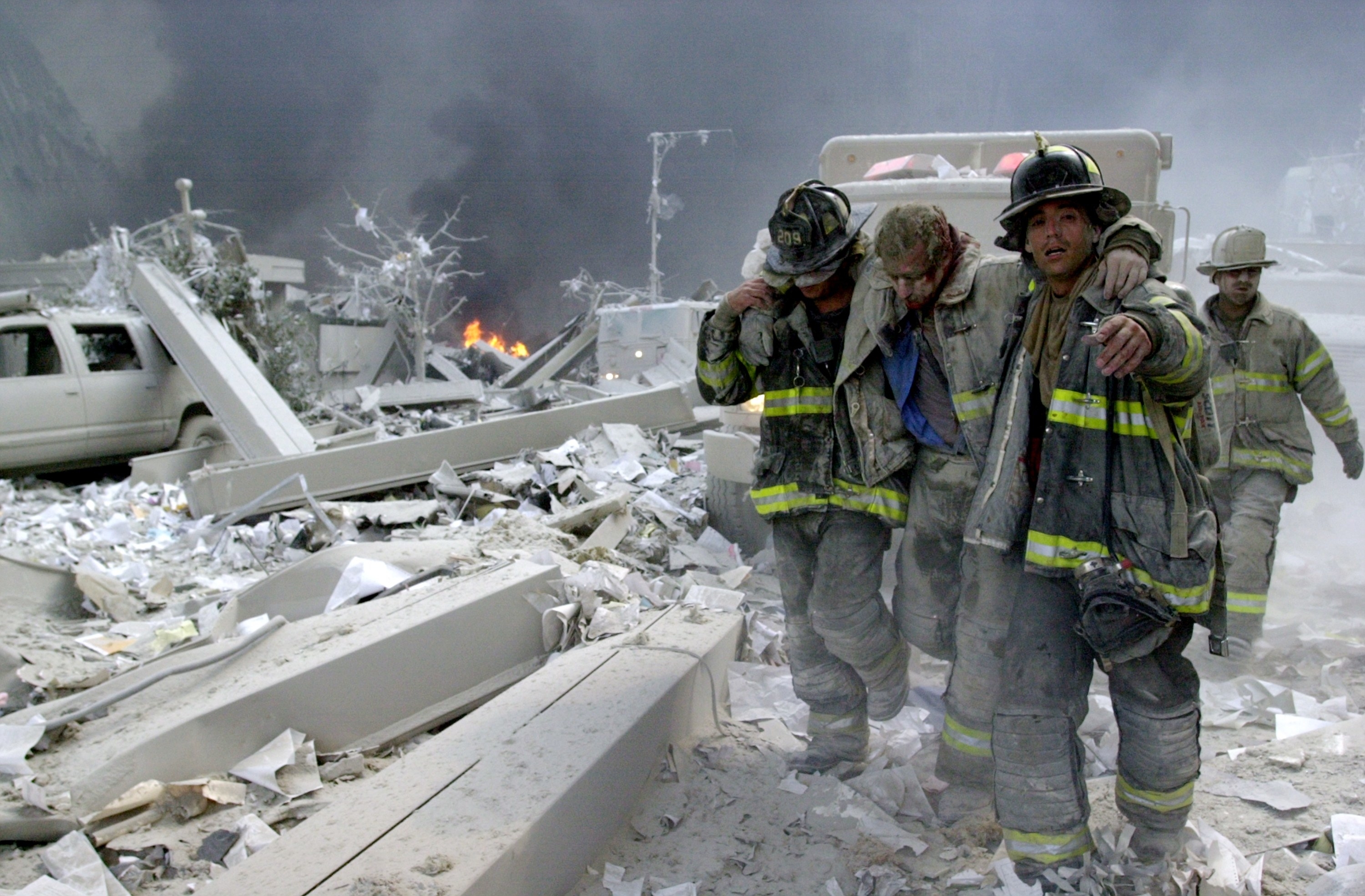 17年前的今天，美国本土最严重、最戏剧的恐怖袭击911爆发 - 知乎
