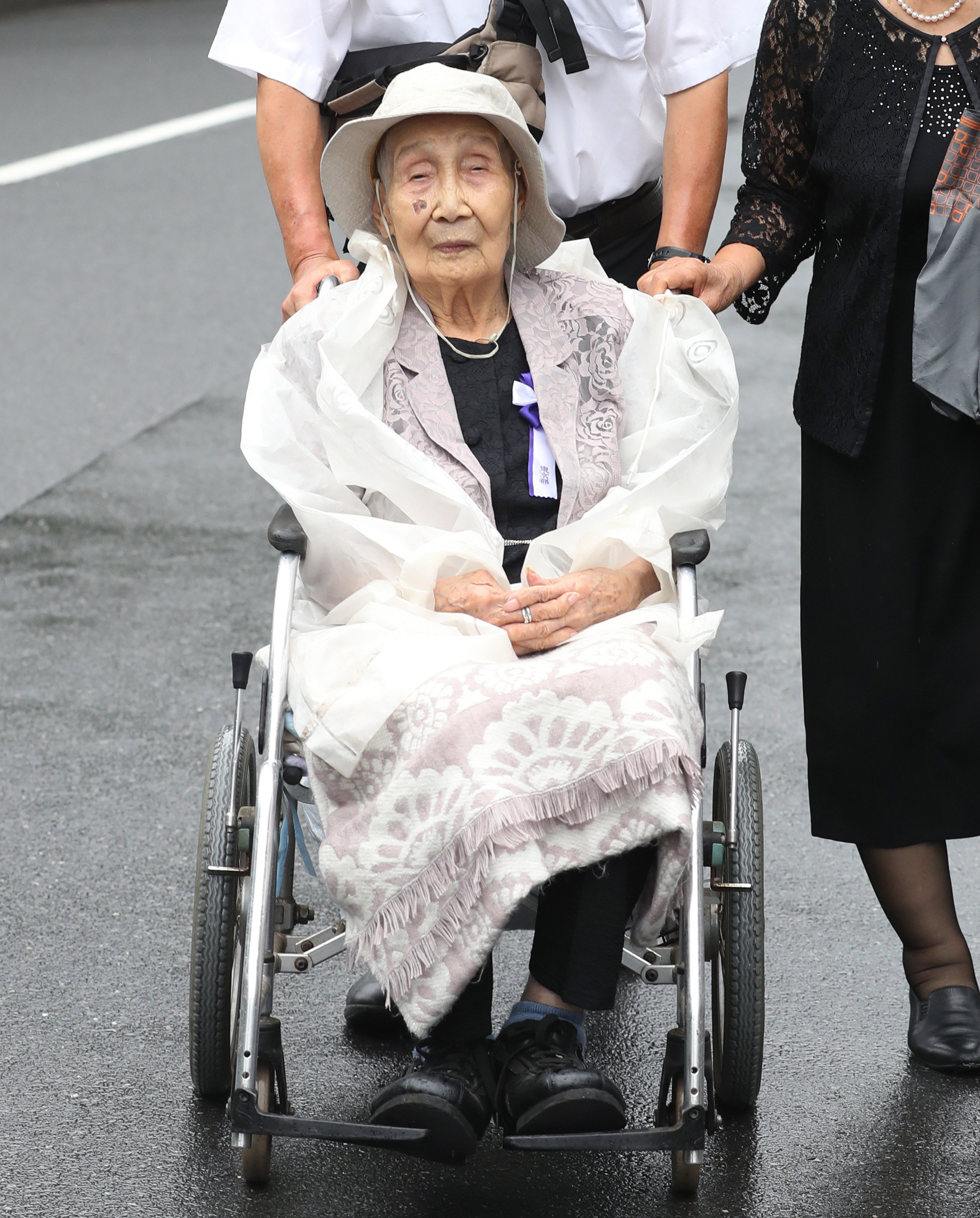 100歳以上がとっても元気だとわかる10枚の写真