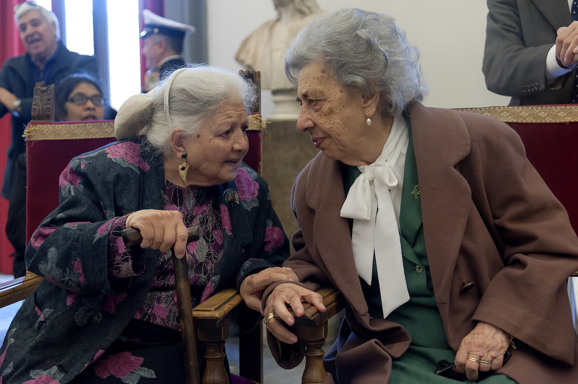 100歳以上がとっても元気だとわかる10枚の写真