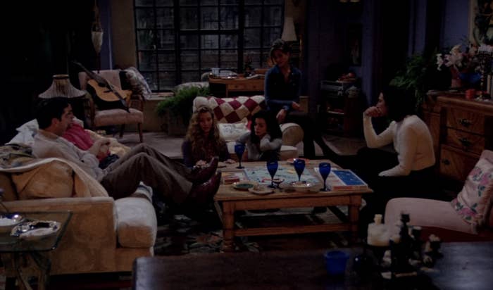 5 Ways Monica's Apartment In Friends Was On Trend - Monica Friends