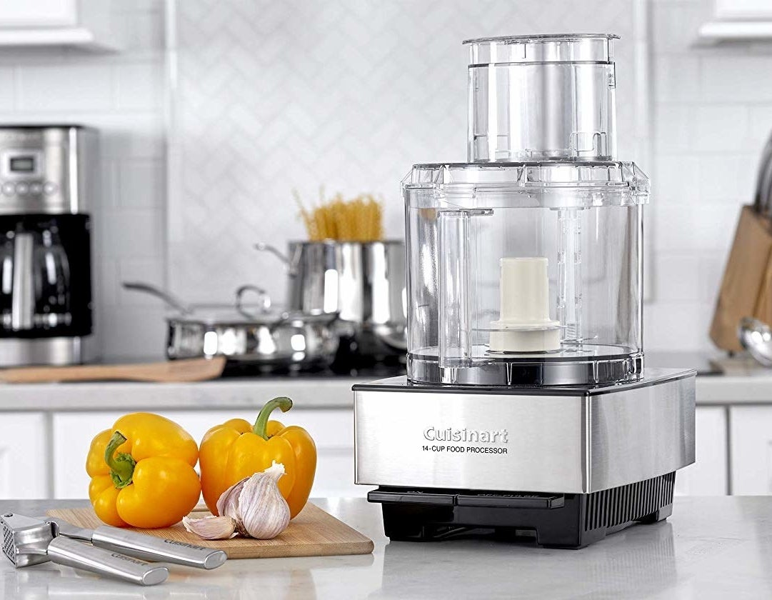 stainless steel and plastic cuisinart food processor