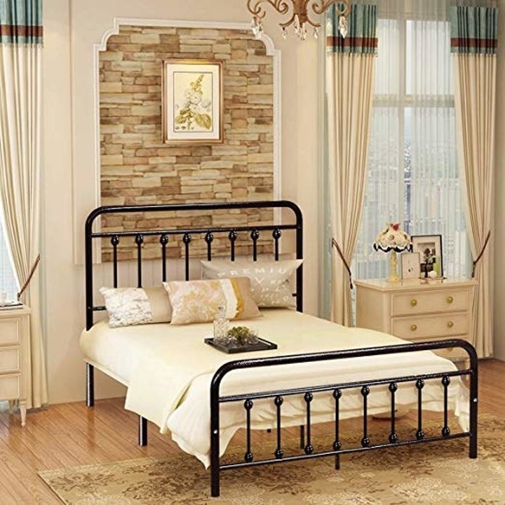 The Best Bed Frames On Amazon Canada