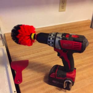 reviewer pic of the brush on the drill