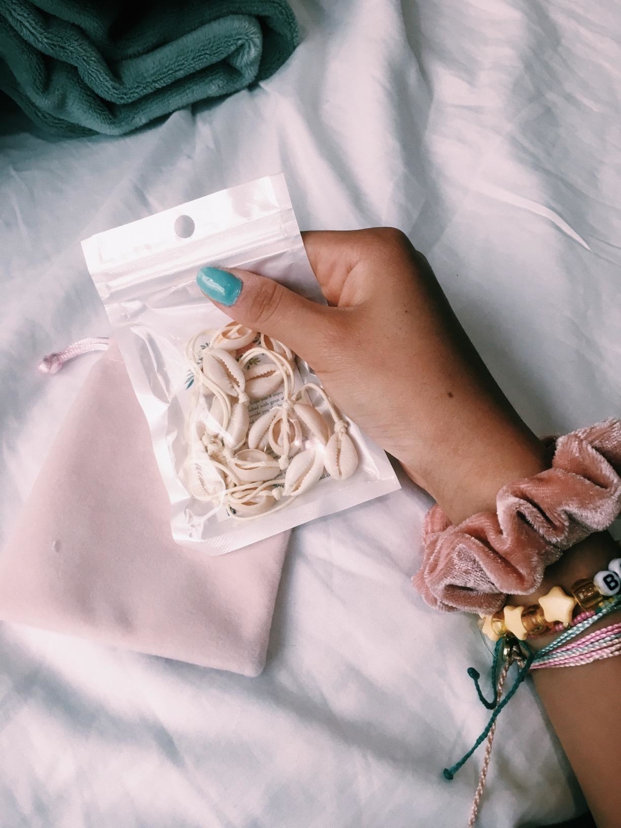 25 Things You Need To Be A Vsco Girl