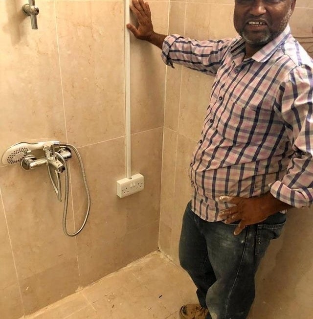 10 Bathroom Designs That Are Brilliant, And 10 That Really Aren't